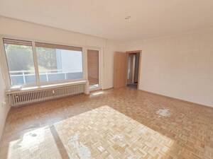 ***3-Zimmer- Maisonette-ETW Nähe Bergstadt Gymnasium mit 2 Balkonen ! *** – 58511 Lüdenscheid – Vorschaubild 3