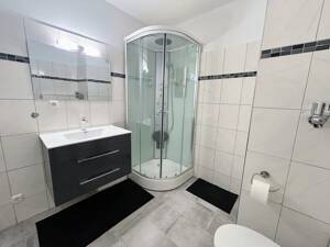 500 m zur U1 - Balkonwohnung mit Aufzug und TG – 22041 Hamburg – Vorschaubild 9