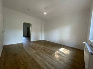 *modernisierte Balkonwohnung mit Tageslichtbad*schöne Altbau* – 45145 Essen – Vorschaubild 6