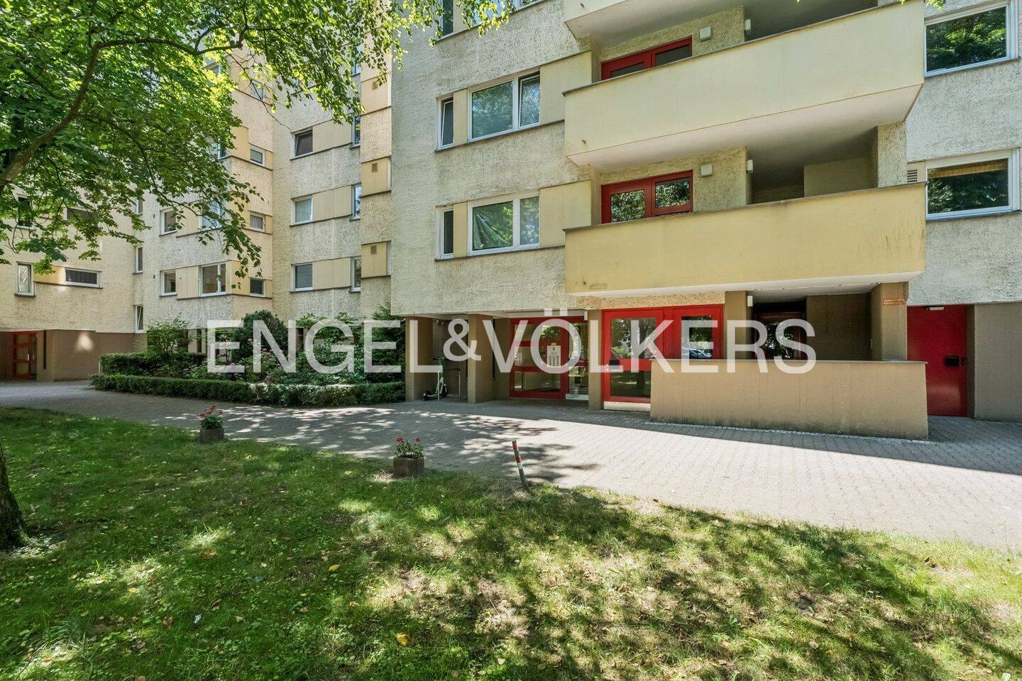Ihr neues Zuhause mit großzügigem Grundriss in Berlin-Lichterfelde – Berlin – Vorschaubild 3