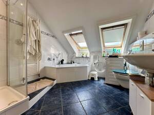 Freiwerdend! Traumhafte Wohnung mit Balkon und 2 Stellplätzen! – 53179 Bonn – Vorschaubild 8