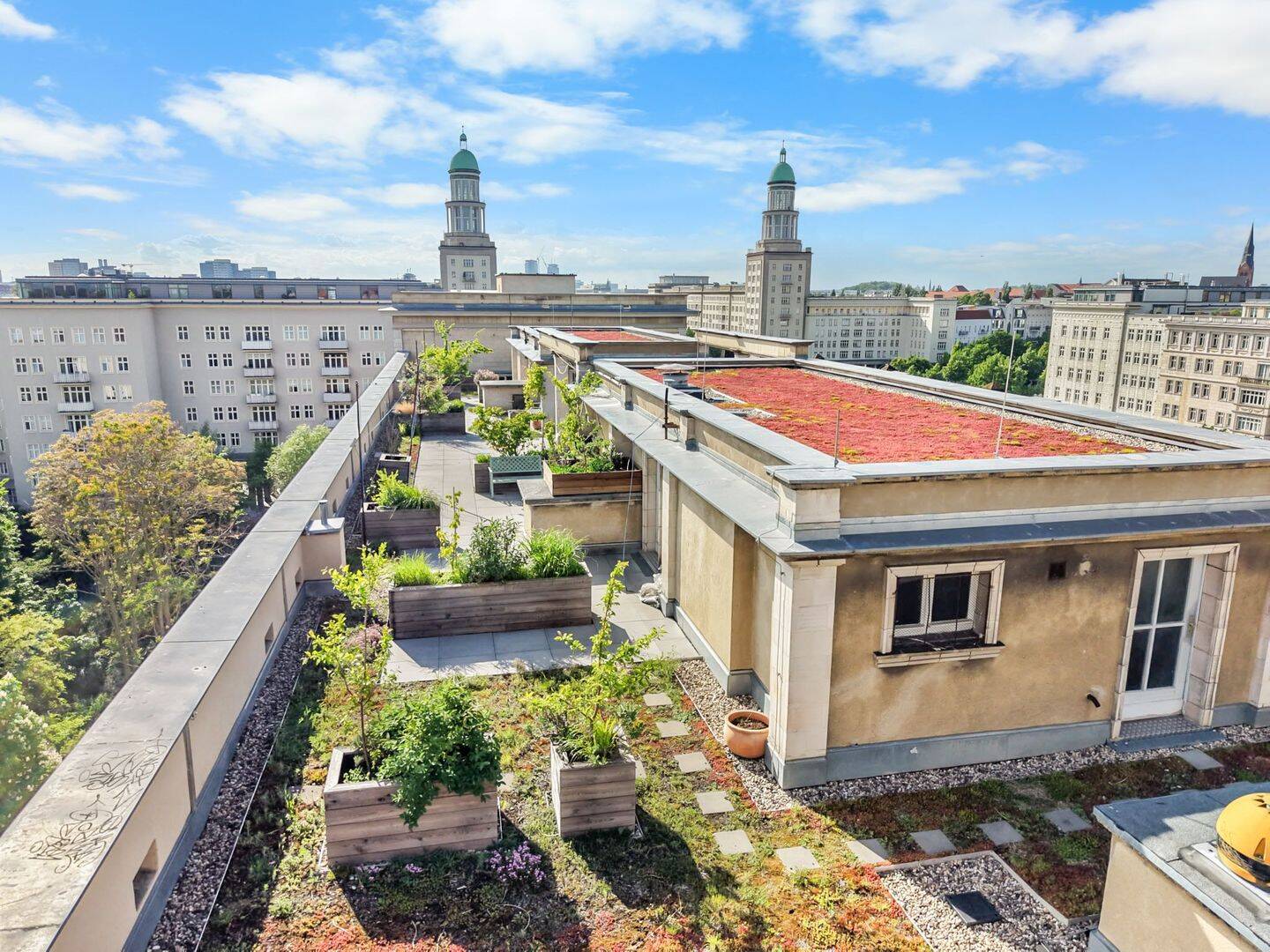 Stilvolle Etagenwohnung mit Sauna, Dachgarten und Denkmalschutz-Charme