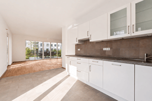 Haus im Haus - Neubau - Erstbezug: 4-Zimmer-Erdgeschosswohnung mit 300 m² großem Süd-West-Garten – 22549 Hamburg – Vorschaubild 6