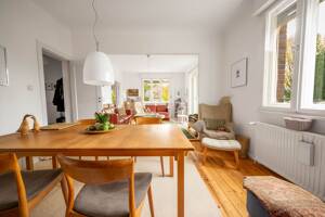 ?? Zuhause im Glück - sonniges 6 Zimmer Haus mit großem Garten, Pool und Garage – 14532 Stahnsdorf – Vorschaubild 6
