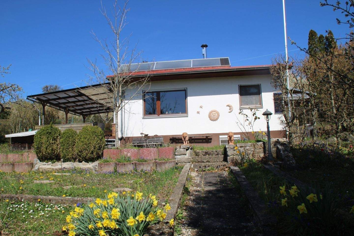 sonniges Wochenendhaus – Weihenzell – Bild 1 von 9