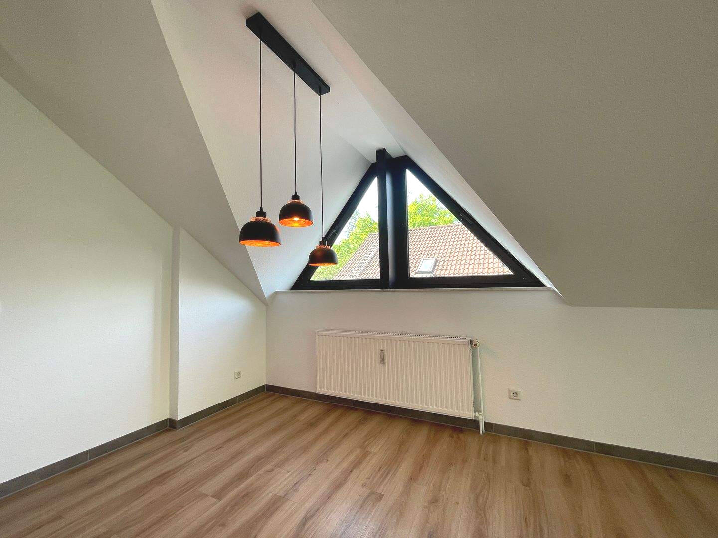 SB. Moderne große 3 ZKB DG-Wohnung am Triller – Saarbrücken – Vorschaubild 3