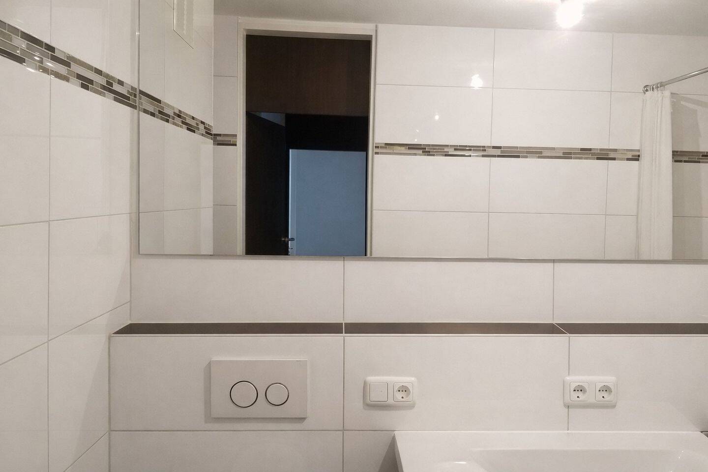 Helle, ruhige 4-Zimmer-Penthouse-Wohnung mit Balkon im Sonnenpark - Bogenhausen – München – Vorschaubild 8