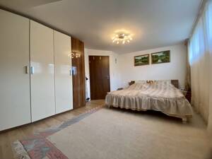 Elegante DG-Wohnung mit Einbauküche und Balkon - Wohnen mit Anspruch – 70565 Stuttgart – Vorschaubild 9