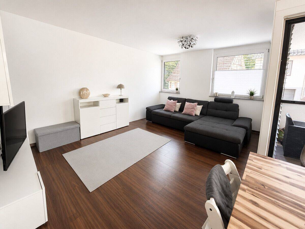 Moderne 3,5 Zimmer Wohnung in Göllsdorf – Rottweil – Vorschaubild 2