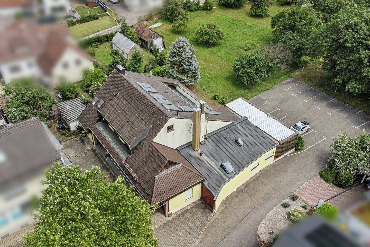 Im Alleinauftrag: Haus mit großer Wohnung (OG) und Gewerbefläche für Metzgerei (EG) in Sinzheim/Baden-Baden – Sinzheim – Vorschaubild 3