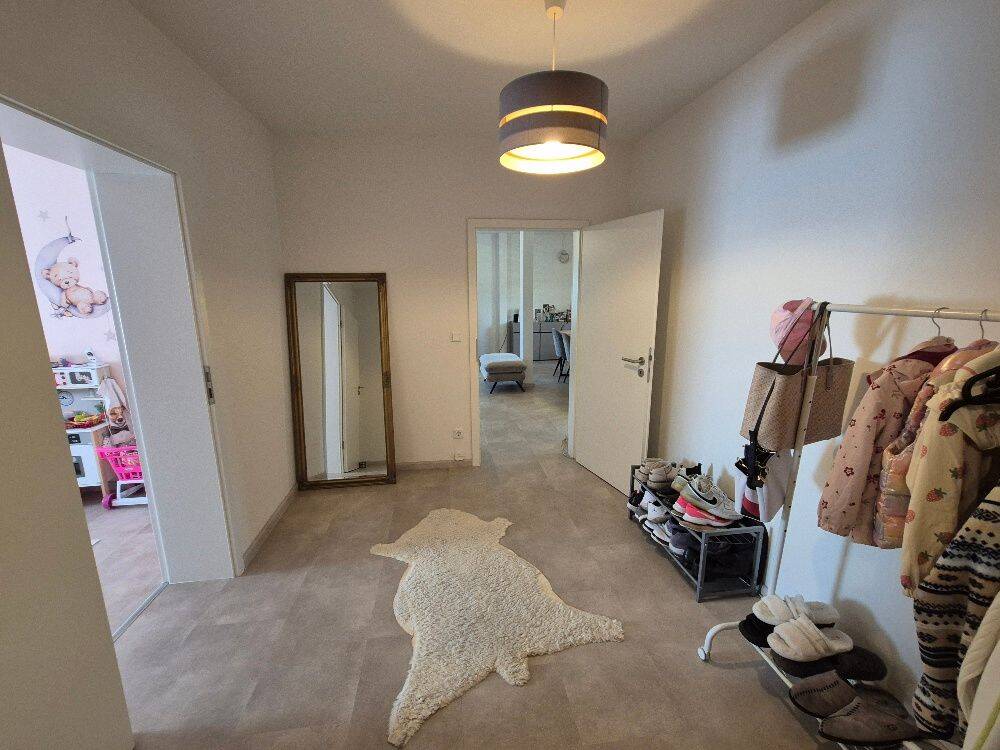 Nürnberg Neuröthenbach: große 4-Zimmerwohnung in 2020 kernsaniert, modernes Badezimmer, top Einbauküche; für Eigennutzer oder Kapitalanleger – Nürnberg – Vorschaubild 8