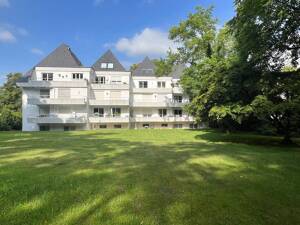 Exquisites Wohnerlebnis: 5 Zimmer, 3 Balkone, 2 Ebenen, Klima, Garage und und und..... – 51069 Köln – Vorschaubild 2