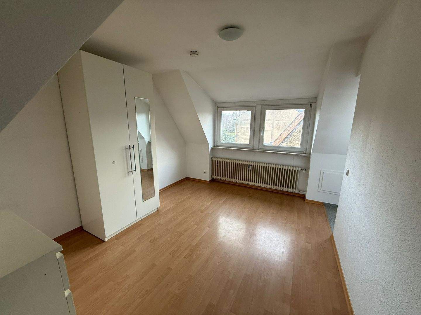 1 Zimmer Apartment in Niederursel nähe Riedberg Universität – Frankfurt am Main – Vorschaubild 4