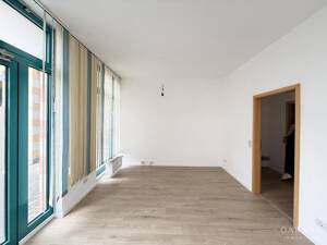 Flexible Büro- oder Praxiseinheit im Erdgeschoss mit Stellplatz in Wurzen – 4808 Wurzen – Vorschaubild 2