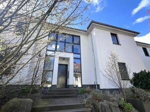 Großzügige Erdgeschosswohnung mit Terrasse, Tiefgarage und Aufzug im Stadtgartenviertel Hagen – 58089 Hagen – Vorschaubild 2