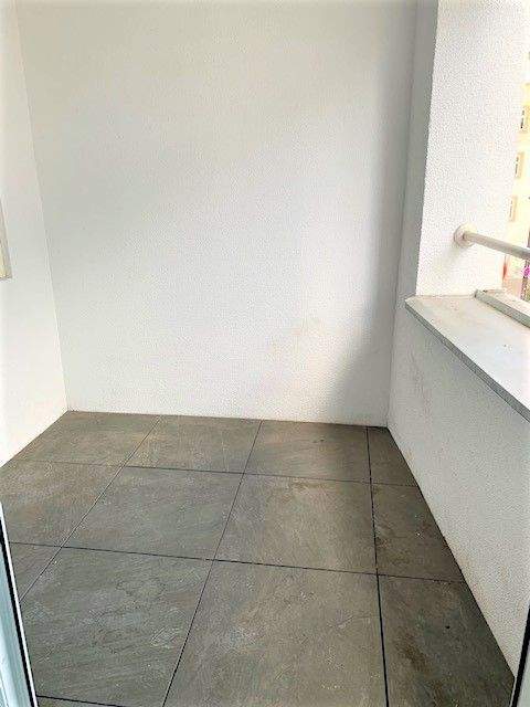 Wohnen in Stadtfeld, große helle 4-Raum-Wohnung mit Abstellraum, Gäste WC und Balkon. – Magdeburg – Vorschaubild 7