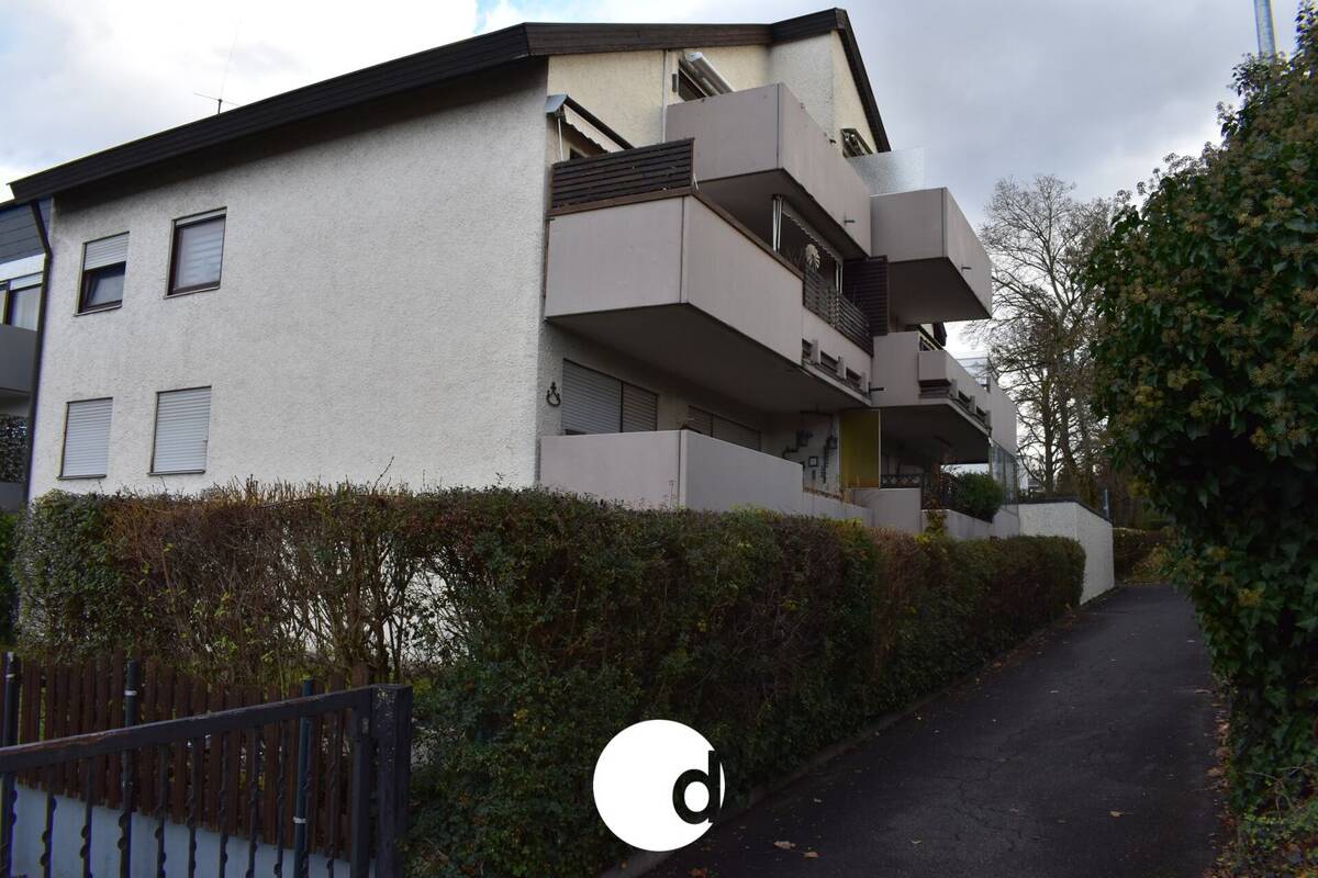 Kompakte 3-Zimmer-Wohnung mit großem Balkon – 70378 Stuttgart – Bild 1 von 8