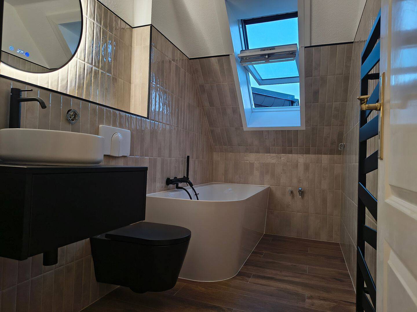 Erstbezug DG Schleußig | Designbad | Balkon | Park – Leipzig – Vorschaubild 8