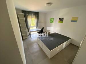 Wohnen auf Zeit - Möblierte 3er-WG mit Balkon in direkter Uni-Nähe!
