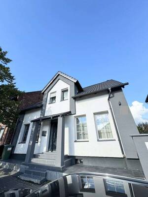 Traumhaftes Einfamilienhaus auf 2 Etagen und großer Terrasse