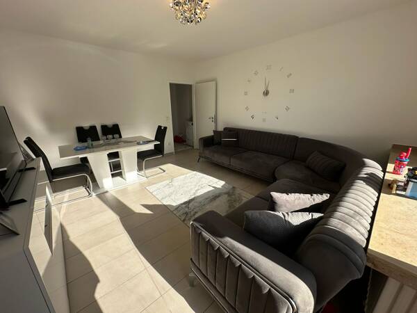 Etagenwohnung in 50739 Köln mit 57 m² kaufen
