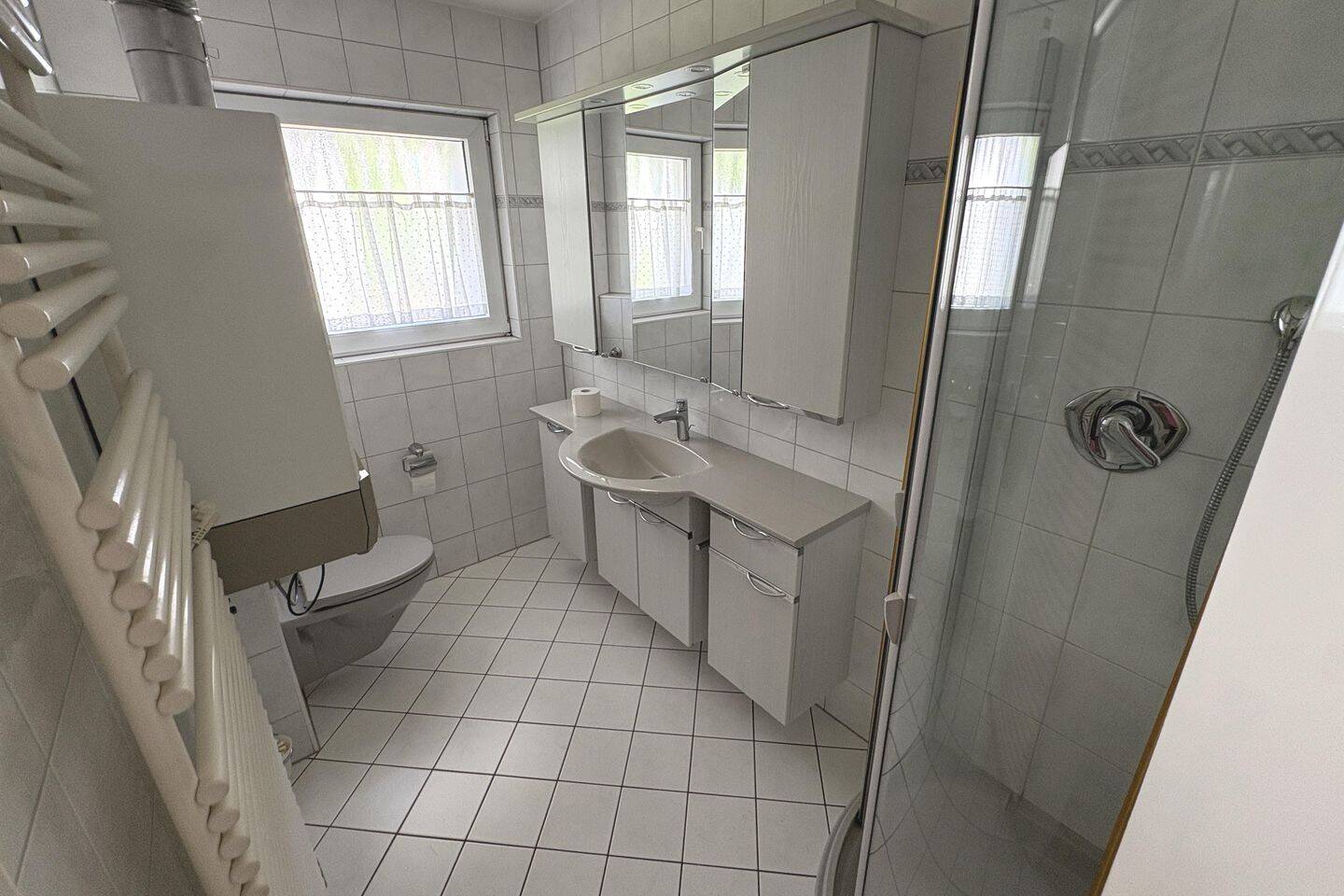 3-Zimmer-ETW im 1. OG mit Loggia und Garage – Stuttgart – Vorschaubild 8