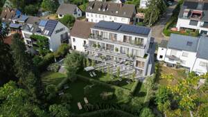 Die Gartengeschosswohnung KfW QNG - Wohnen wie im eigenen Haus mit idylischem Garten am Waldrand