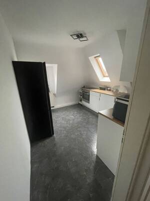 Gut-gelegenes WG Zimmer in großer 2er WG. Frei ab November – 70469 Stuttgart – Vorschaubild 5