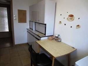 MÖBLIERTES ZIMMER MIT BALKON - S.-Rot, Nähe Stadtbahn -1486 – 70437 Stuttgart – Vorschaubild 4
