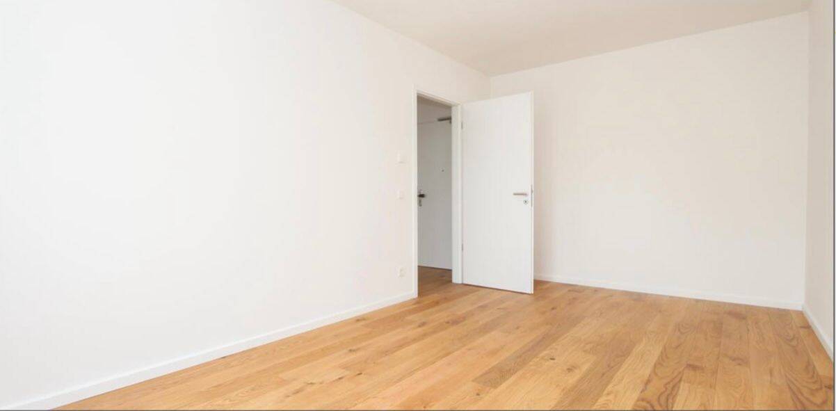 Neubau: Lichtdurchflutete 2 Zi Wohnung mit Balkon – Freising – Vorschaubild 3
