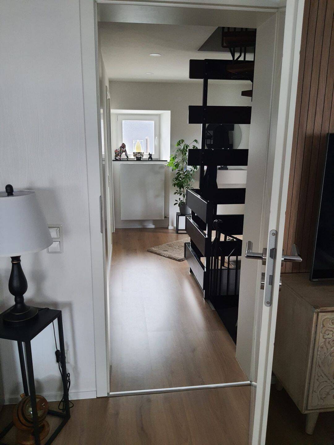 Sbr.-Dudweiler * liebevoll saniertes modernes Einfamilienhaus * 5 Zimmer * EBK * gr. Innenhof – Saarbrücken – Vorschaubild 5