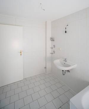SOMMERDEAL-2 MONATE MIETE FREI!!! INDIVIDUELLES DACHGESCHOSS MIT EINBAUKÜCHE – 39108 Magdeburg – Vorschaubild 9