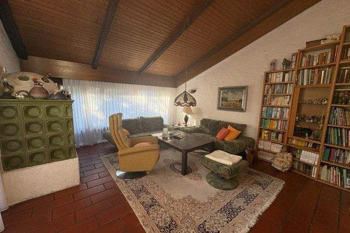 Großes freistehendes 1- bis 2-Familienhaus in Altdorf mit Garten und Garage – Altdorf bei Nürnberg – Vorschaubild 2