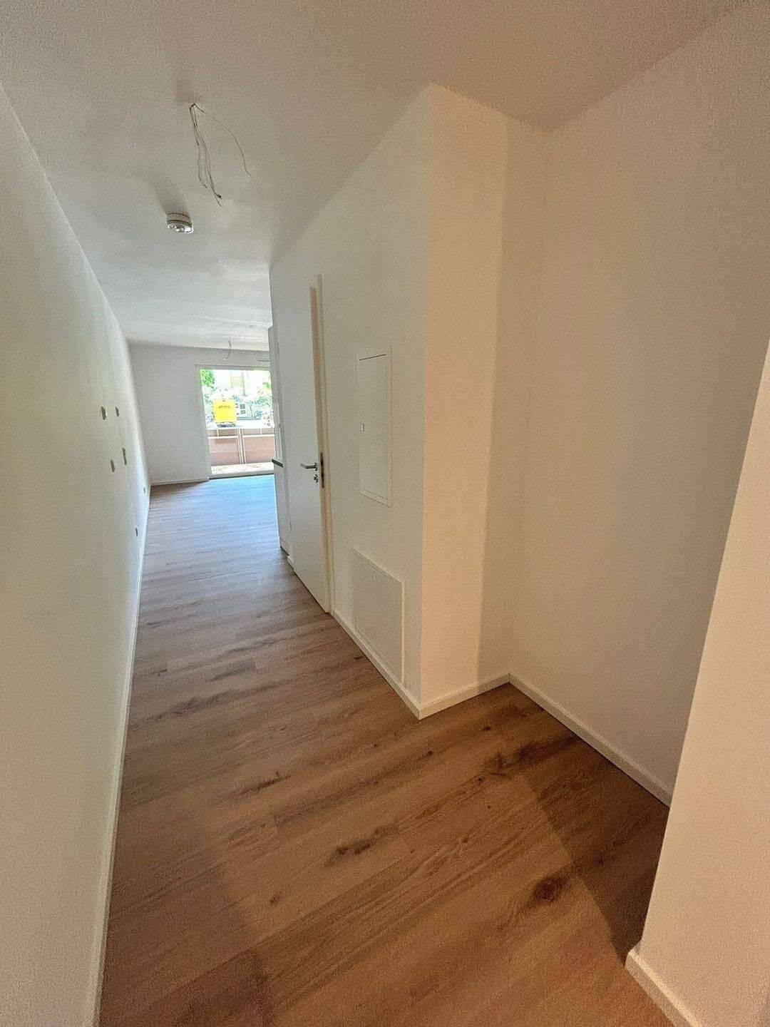 Exklusiver Neubau: Super geschnittene 2-Zimmer-Wohnung mit Balkon | EBK | TG | Fußbodenheizung – Nürnberg – Vorschaubild 3