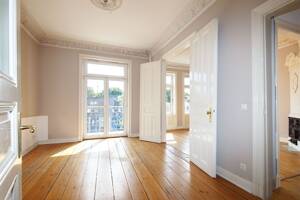 SCHÖNER WOHNEN im JUGENDSTIL beim MERIDIAN EPPENDORF | BALKON + KAMINOFEN Original | SEHR CHARMANTE 4 ZIMMER | EBK – 20253 Hamburg – Vorschaubild 4