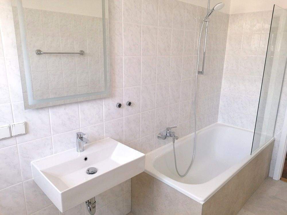 !! Dachgeschoss, 3-Zimmer-Wohnung mit Laminat in Chemnitz / Gablenz !! – Chemnitz – Vorschaubild 5