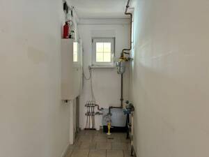 Großzügiges Ein- bis Zweifamilienhaus mit Wintergarten, Garage & PV-Anlage in Erfurt Töttleben – 99098 Erfurt – Vorschaubild 9