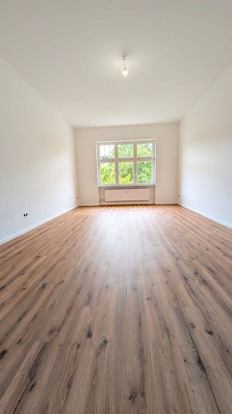 Exklusive 6-Zimmer-Wohnung mit zwei Bädern, Loggia und hochwertiger Komplettsanierung – Leipzig – Vorschaubild 9