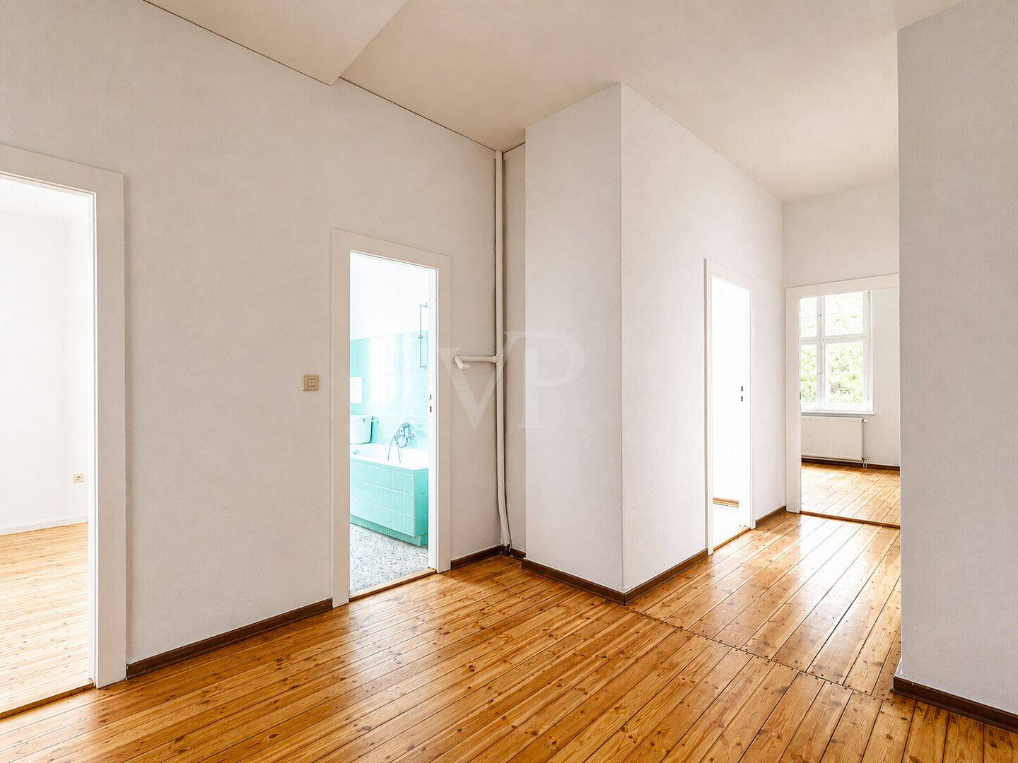 Charmante 2,5-Zimmer-Hochparterrewohnung in denkmalgeschützter Wohnanlage in Lichterfelde-West – Berlin – Vorschaubild 3