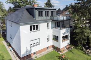 Wohnen + Kapitalanlage: Top gepflegtes, aufwendig saniertes 30er-Jahre-Haus in 1A-Lage Zehlendorf – 14167 Berlin – Vorschaubild 1