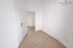 Zeitlose Eleganz: Sanierte Altbauwohnung in Top-Lage – 10823 Berlin – Vorschaubild 3