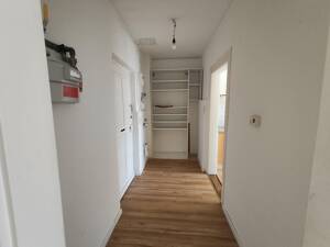 Altbauwohnung in Neuhausen, teilweise renovierungsbedürftig - BES am FR 14.08. n. ind. Vereinb. – 80637 München – Vorschaubild 4