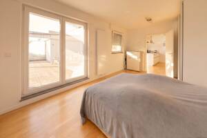 Haus im Haus: Attraktive 3-Zimmer Terrassenwohnung mit Garage, Stellplatz und großer Terrasse – 70195 Stuttgart – Vorschaubild 6