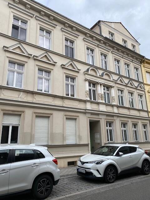 kleine zentrumsnahe 2,5 Raum-Wohnung