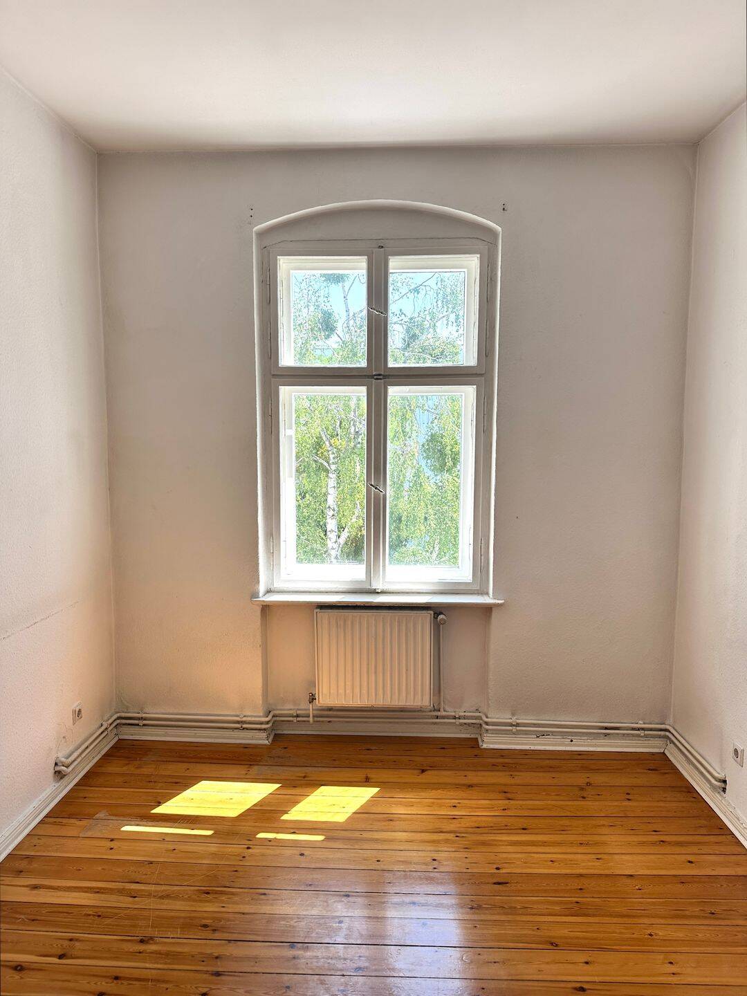 Altbauflair in attraktiver Lage: bezugsfreie 2-Zimmer-Wohnung nahe Lietzenseepark in Charlottenburg! – Berlin – Vorschaubild 7