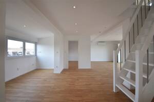 Für gehobene Ansprüche! Lichtdurchflutete 3-Zimmer-Maisonette-Wohnung mit Balkon & Klima – 41352 Korschenbroich – Vorschaubild 4