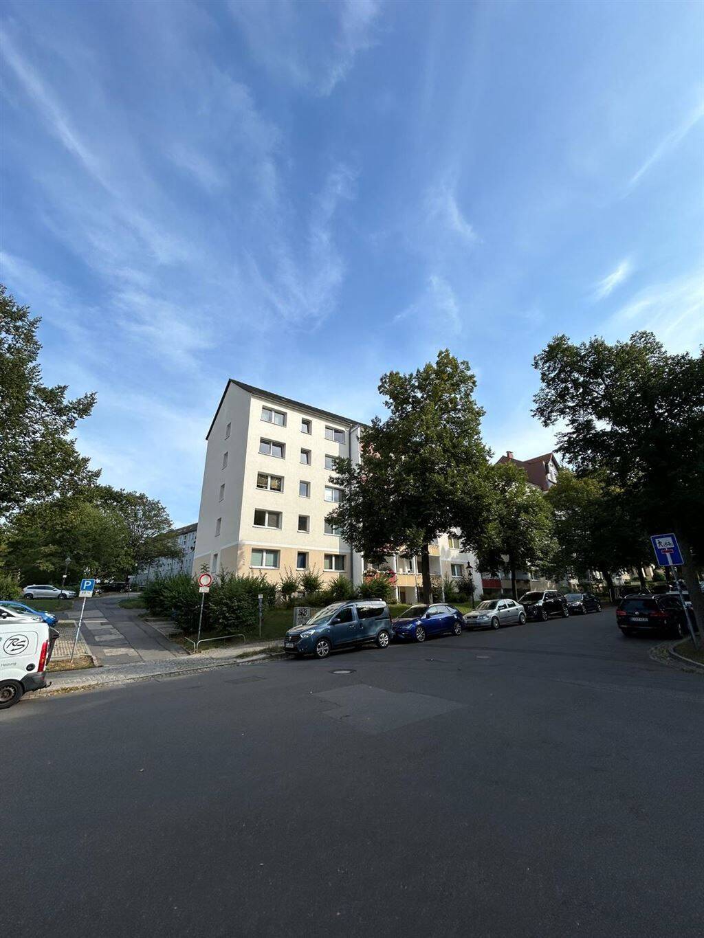 Helle 4-Zi. mit großem Balkon & Laminat in ruhiger Lage! – Chemnitz – Vorschaubild 3