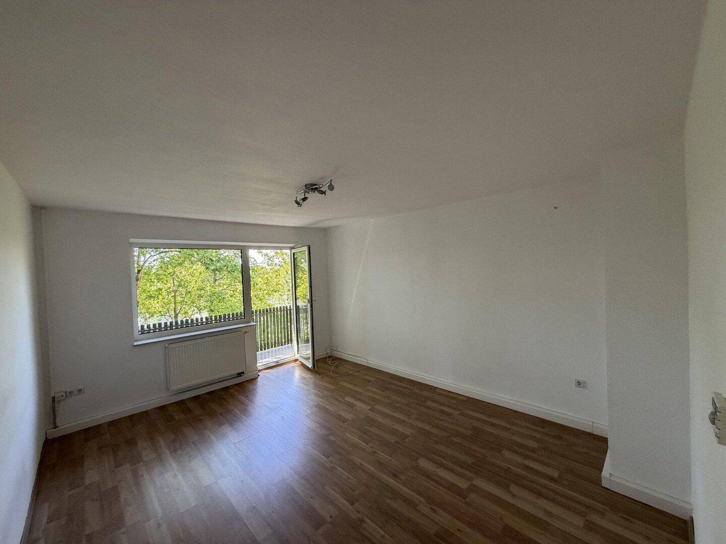 3-Zimmer-Wohnung (68 m²) mit Balkon und neuer Einbauküche in Nürnberg-Gibitzenhof zu vermieten