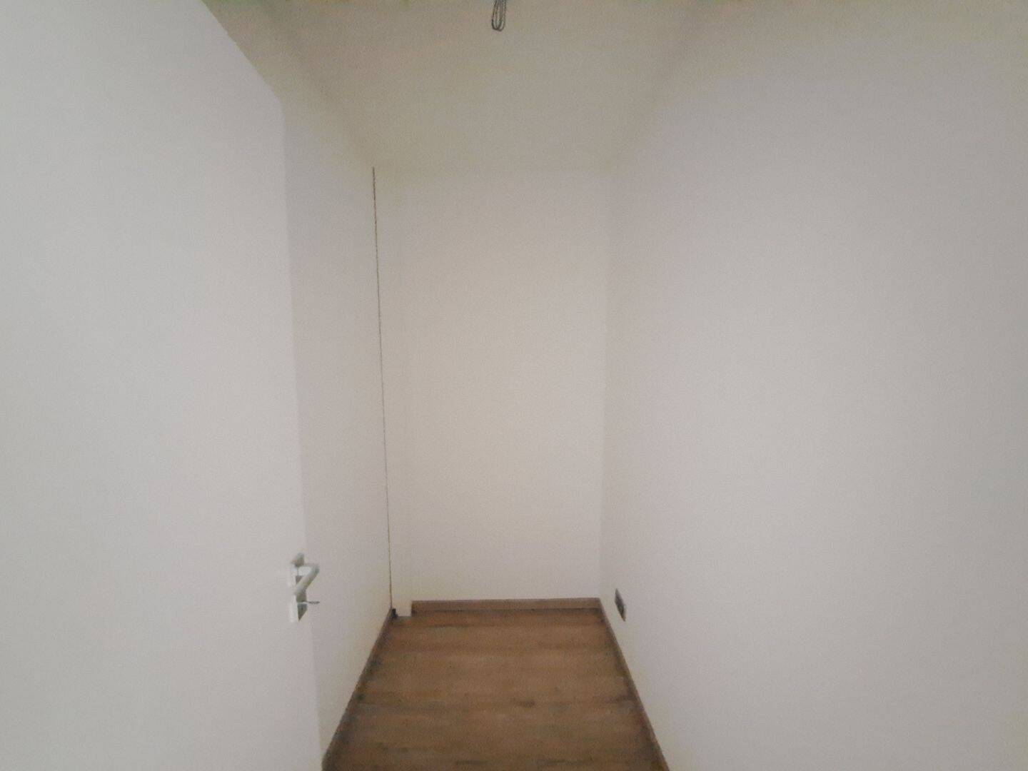 Frisch renovierte 2-Zimmer-Wohnung im Hochparterre in Bremerhaven-Lehe! – Bremerhaven – Vorschaubild 9
