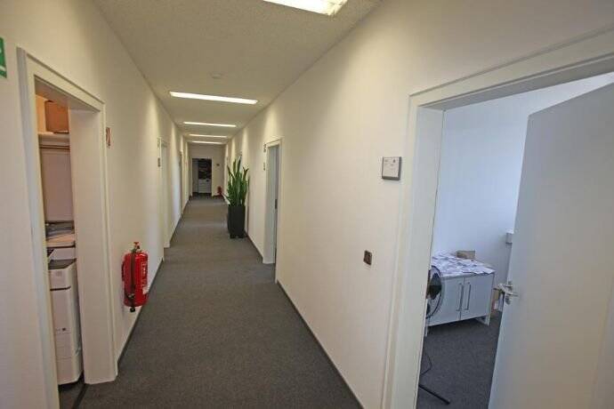 Voll vermietet! Modernes Bürohaus + Mehrfamilienhaus in Wuppertal-Heckinghausen – Wuppertal – Vorschaubild 3